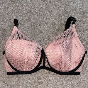 Elegant Pink Lace Bra